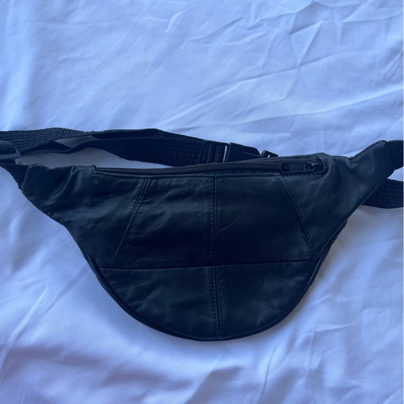 Boss | Black Genuine Leather Waist Bag Fanny Pack - Picture 5 of 7